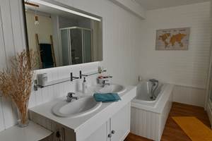 Salle de bain/douche chambre Camille