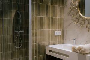 5 BD la salle de bain de la chambre Sous Olivier Marcelle en Camargue