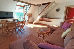 Salon commun, très cosy et lumineux