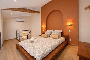 La chambre en mezzanine