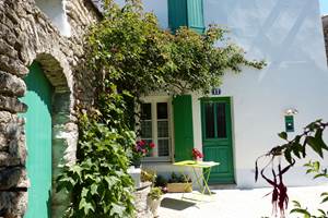 Cour devant Soquette