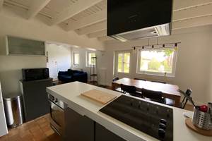 cuisine-equipee-location-maison-vacances-charly-proche-lyon