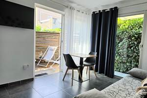 appartement-roya-piscine-chauffee-saint-florent