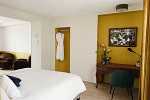Chambre 1 - Domaine Labouroume - chambre d'hote a la campagne10