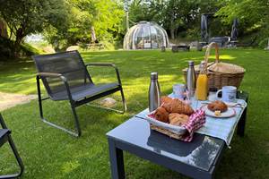 Petit déjeuner inclus pour bien commencer la journée.