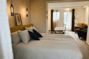 Chambre 1 - Domaine Labouroume - chambre d'hote a la campagne9
