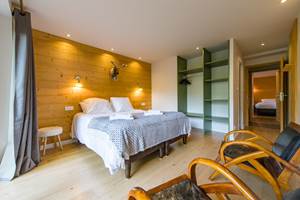 Chambre 1er étage Sud  avec placard