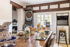 Salle du petit déjeuner des chambres d'hôtes