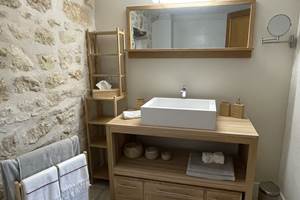 SALLE DE BAIN 1ER E´TAGE CHAMBRE SOLEIL MI