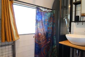 19 Gite la chevalerie 49170 roulotte loge des clowns