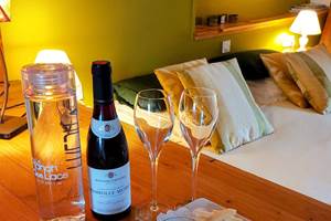 moment plaisir détente Chambre Paul Rebeyrolle Maison d'hôtes Le Ranch des Lacs