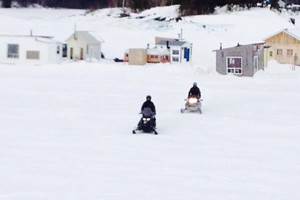 Voir la pêche sur la glace