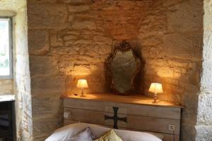 Chateau de Saint Chamarand, chambre des Templiers, la TOUR medievale  (3)