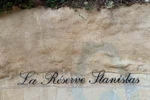 La réserve Stanislas, gîte troglodyte