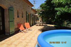 Gîte des Oliviers Valros - terrasse piscine