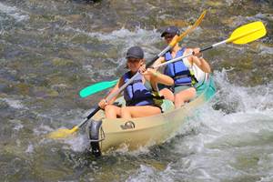 canoe-kayak-ardeche-descente-famille-vallon-pont-arc-alain-bateaux