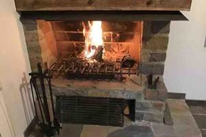 Feu ouvert maisonnette