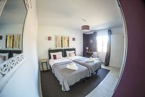 chambre-hote-piscine-spa-la-fleche
