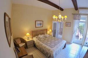 Chambre 1 en Rez de chaussée