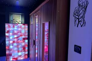 love-room-eden-de-roques-mur-de-sel (4)