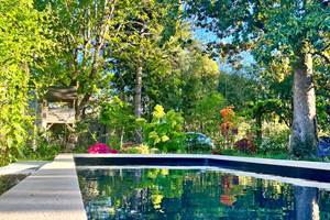 location-brive-appart-chambre-demeure-de-flore-piscine