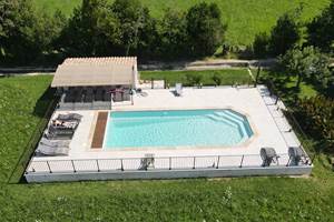 Chambre d hote Mas Pékin Arles vue piscine