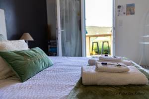 Chambre d'hôtes  Orzals vue imprenable - La Villa des Raspes