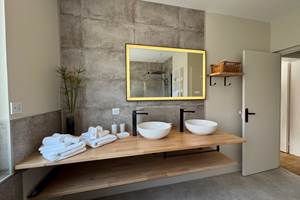 salle de bain, baignoire douche double vasque chambre parentale