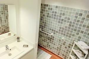 Salle de bain chambre double Capélan en rez de jardin à Bandol dans le Var