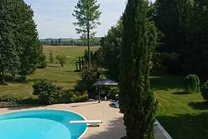 la piscine vue de La Tour