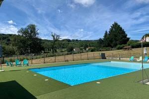 lepetitbois46_Leyme_piscine au lever du soleil