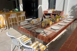 31 - Oliveres Patio sejour exterieur 2 1600x1200