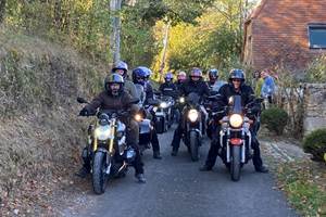Groupe de Motards ayant privatiser le domaine