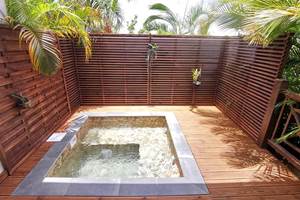 le-secret-d-alpinia-piscine-sainte anne guadeloupe