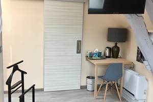 Lerougeetblanc-chambre hote gite-auxerre yonne bourgogne franche comté-piscine spa sauna hammam jacuzzi-famille couple mariage-repas dégustation- repos calme campagne-guedelon vezelay chablis joigny_Valmur3