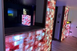 love-room-eden-de-roques-mur-de-sel (2)