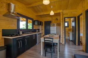 Pièce principale chalet Montignac