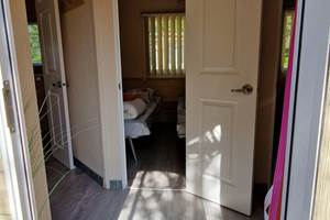 camping-la-perle-creuse-MH-6personnes-Californie-entrée