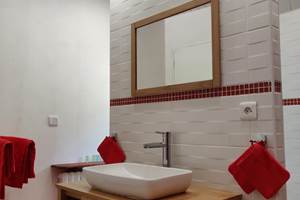 Les bois de Saint-Auvent, chambre les oiseaux, salle de bain