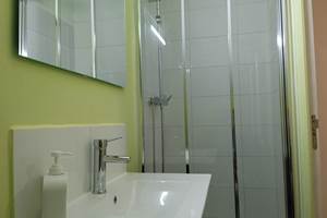 salle d'eau chambre 8