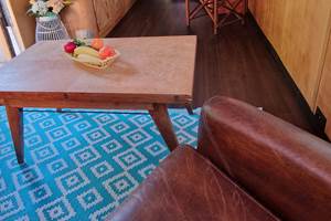 camping-la-perle-caravaneUS-Key West-détail salon