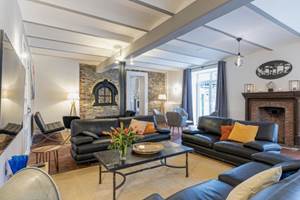 Grote woonkamer - Grand salon - Grosses Wohnzimmer - Large living room 21 pers.