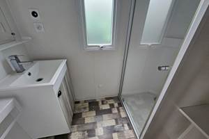 camping-la-perle-creuse-MH-6personnes-NewYork-salle d'eau