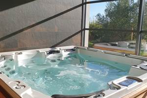 Jacuzzi