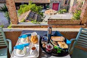 Petit-Déjeuner en Option en terrasse