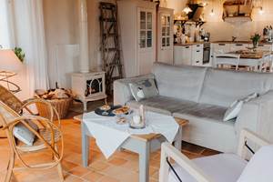 Nos gîtes de charme en Finistère offrent un havre de paix où confort et authenticité se rencontrent.