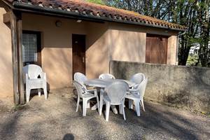 lepetitbois46_Leyme_Gi^te Colo_terrasse