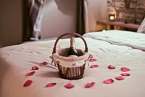 spadesdelices-spa-chalet-loft-Massage-sejour-romantique-nuitC¸e-romantique-soins-Jacuzzi-spa-de-nage-Sauna-hammam-22