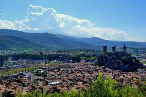 Foix et son Chateau depuis le Pech