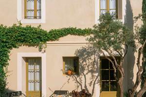 4 BD vue sur le rez de jardin du Logis chez Marcelle en Camargue